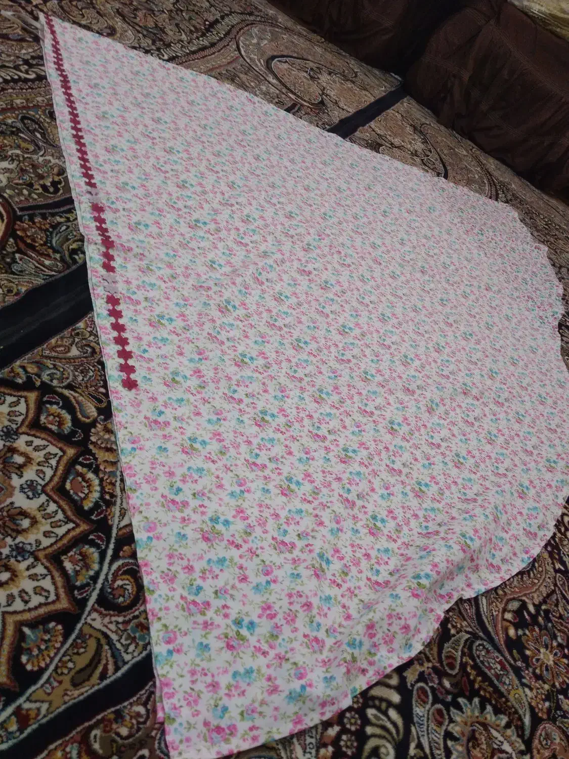 سن تکلیف|لباس|اردبیل, |دیوار