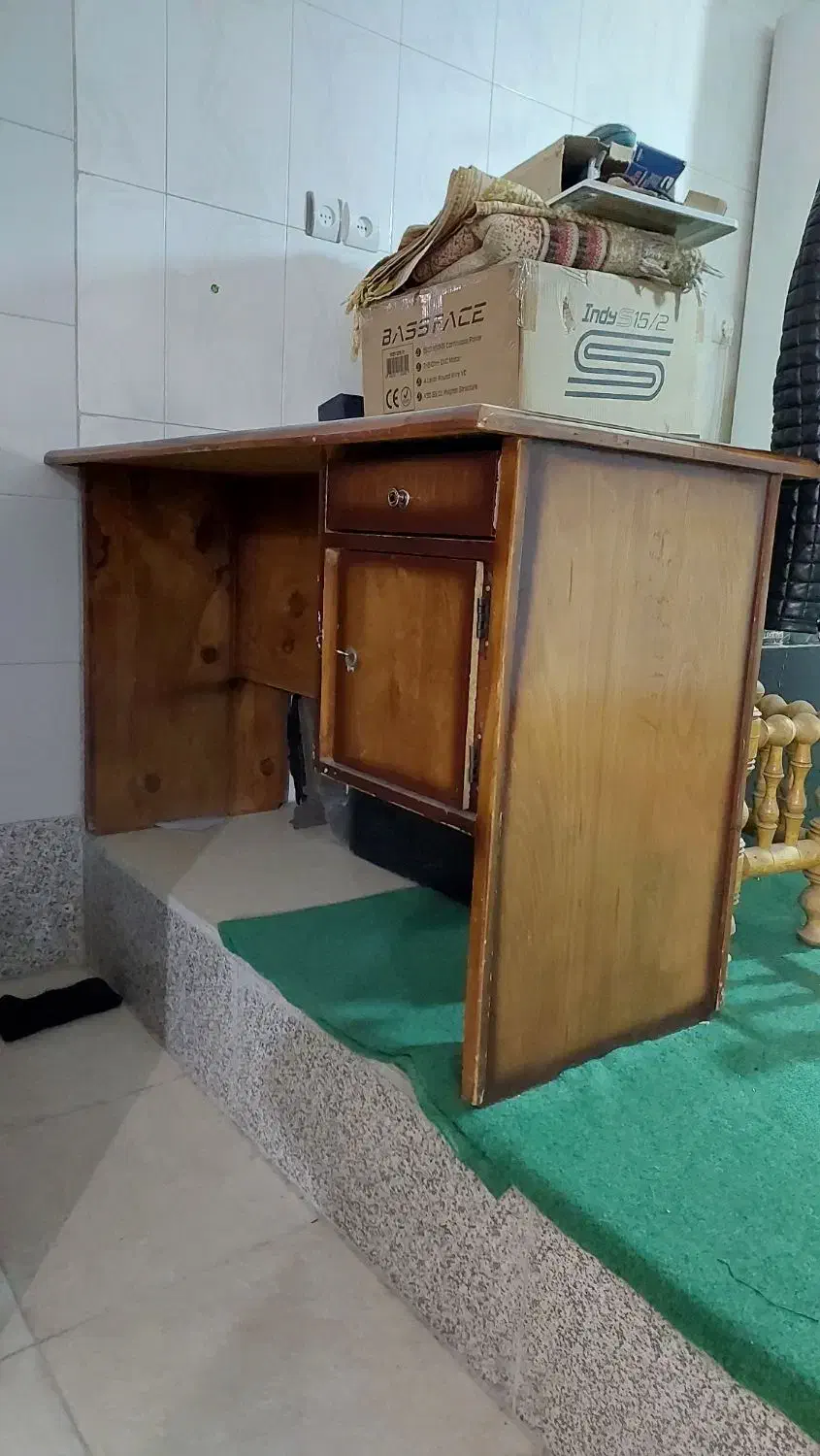 میز تحریر چوبی سالم|میز تحریر و کامپیوتر|میانه, |دیوار