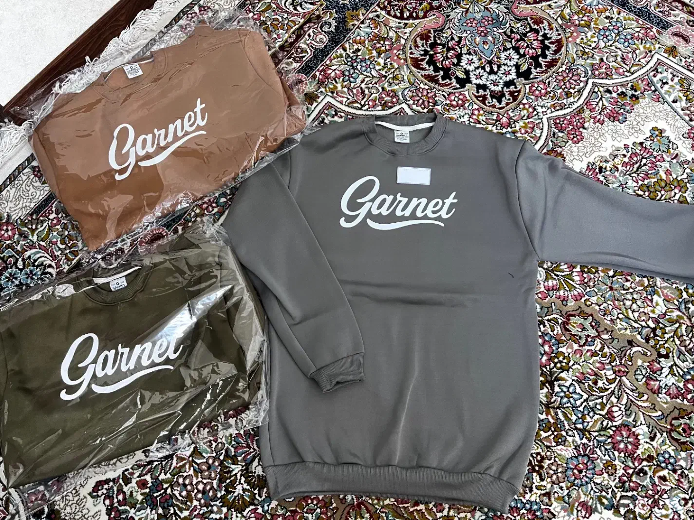 هودی و‌ دورس و سویشرت|لباس|یزد, |دیوار