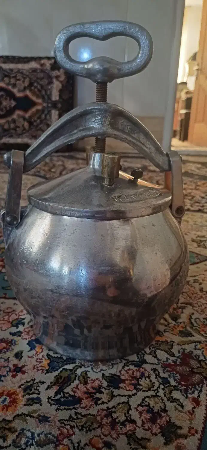 زودپز دیگی ۳ نفره و قابلمه روحی ۵۰ نفره|ظروف پخت‌وپز|قم, زنبیل آباد|دیوار