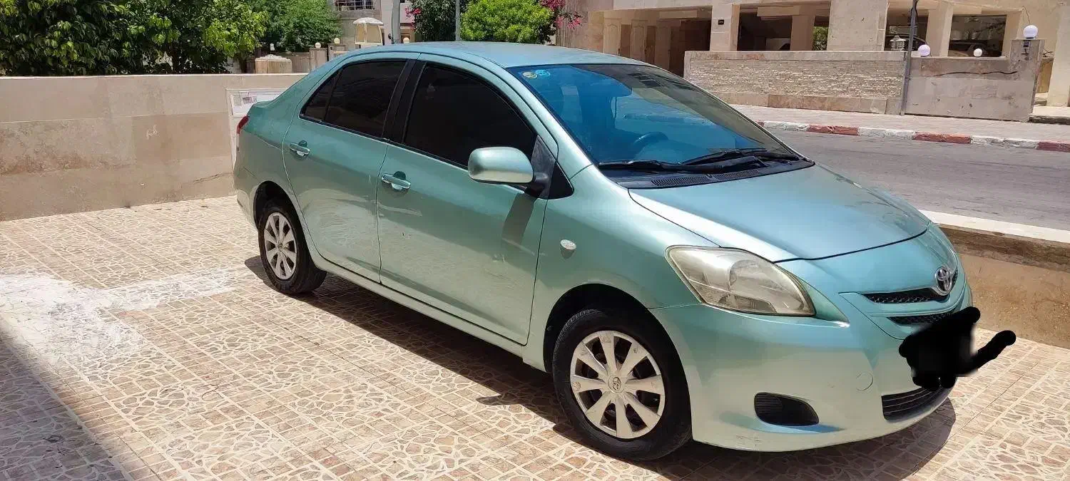 یاریس در حد و بدون رنگ و تمیز|خودرو سواری و وانت|کیش, |دیوار