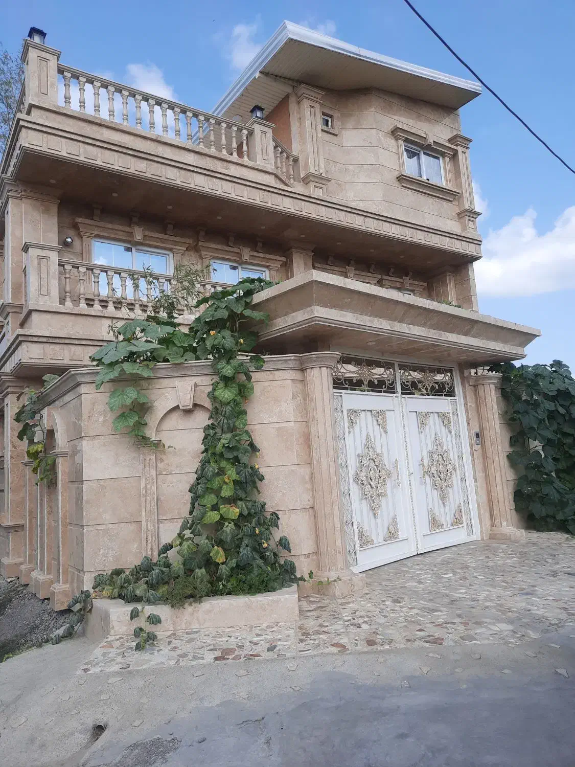 استخدام کارگر سنگ کار ماهر|استخدام معماری، عمران و ساختمانی|بابل, |دیوار