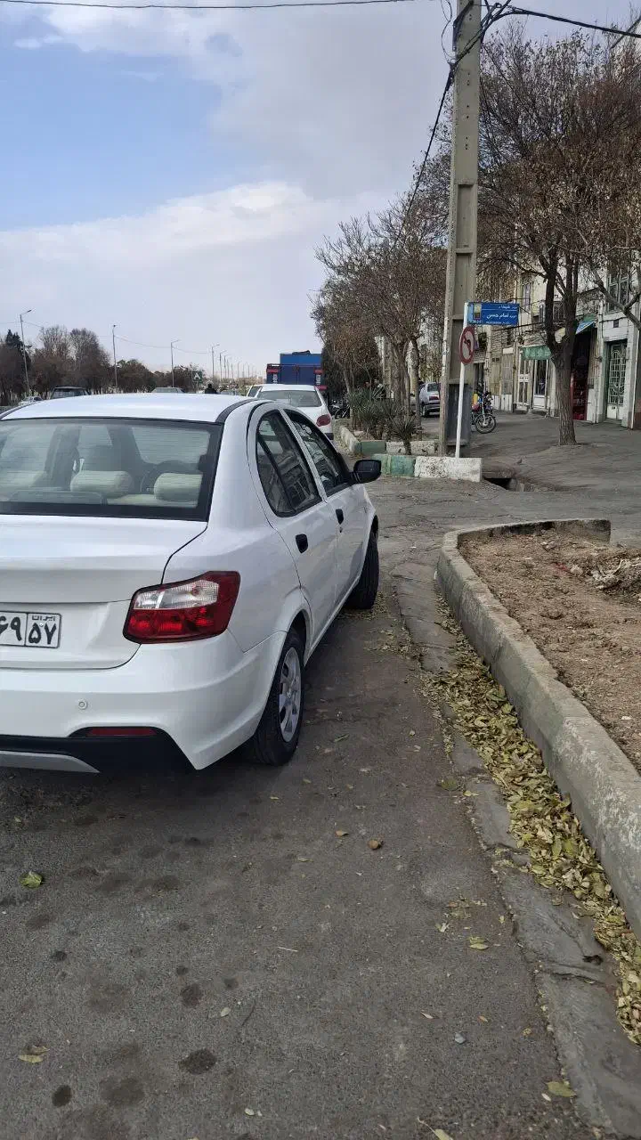 ساینا S|خودرو سواری و وانت|اراک, |دیوار