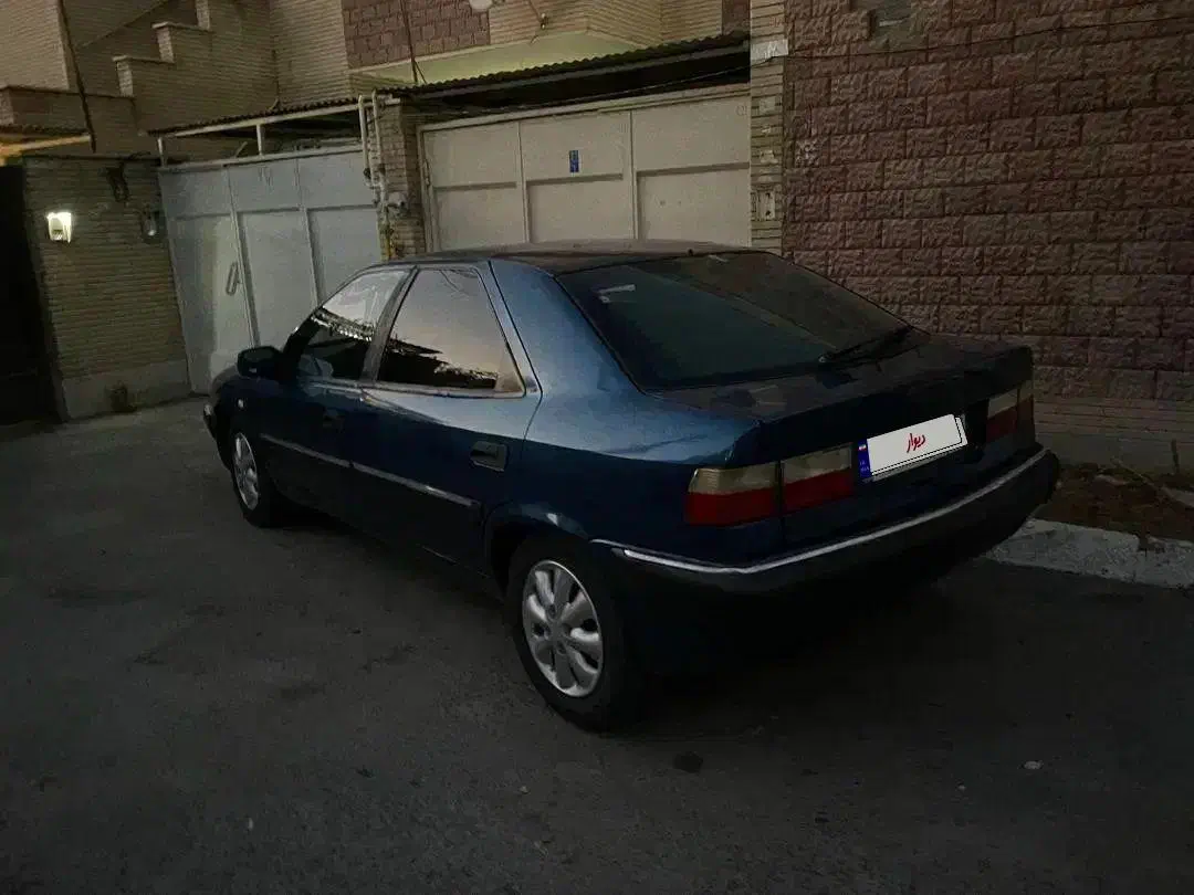 زانتیا مدل ۸۳ رنگ خاص|خودرو سواری و وانت|فولادشهر, B6|دیوار