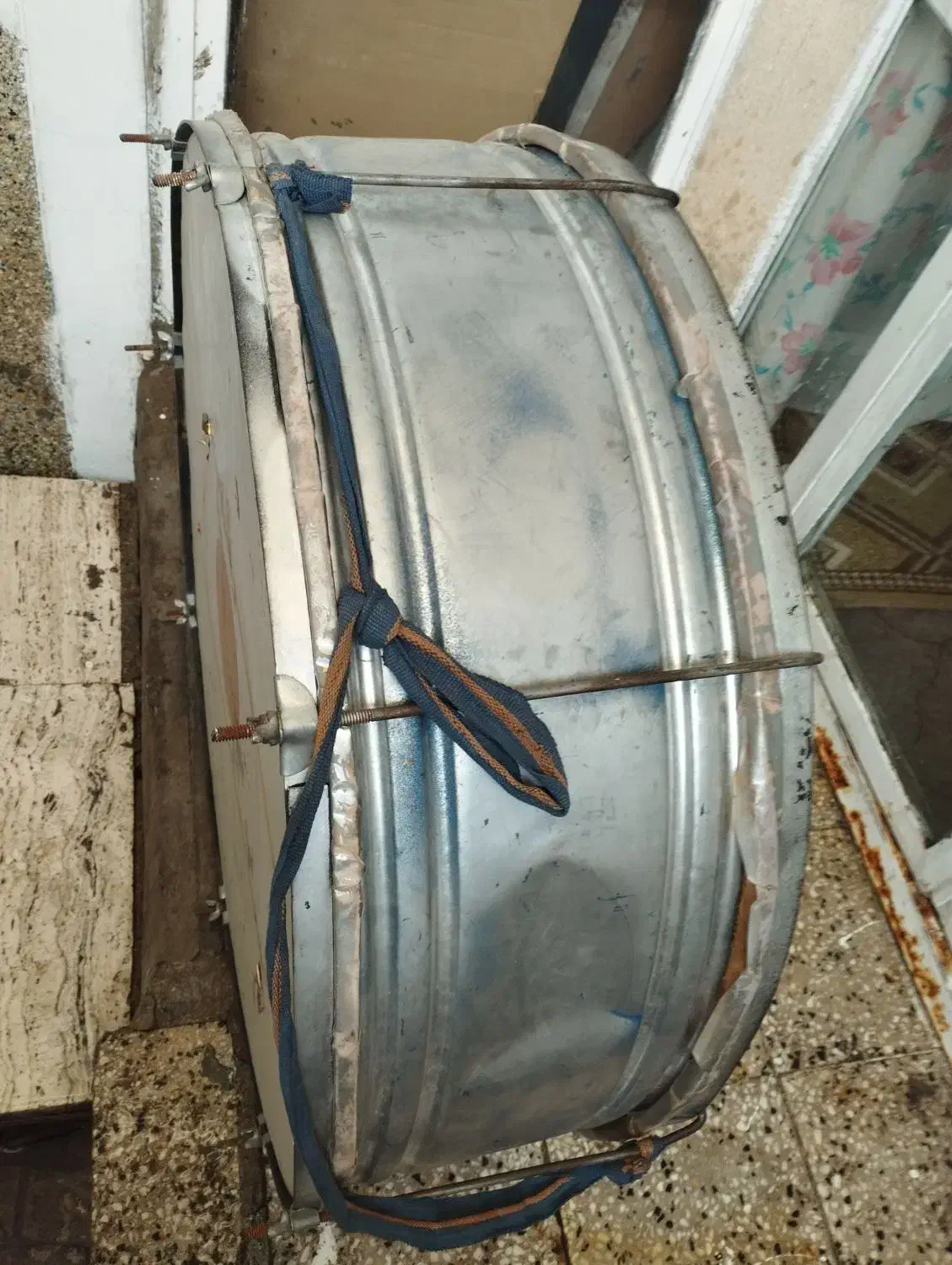 طبل|درام و پرکاشن|بروجرد, |دیوار