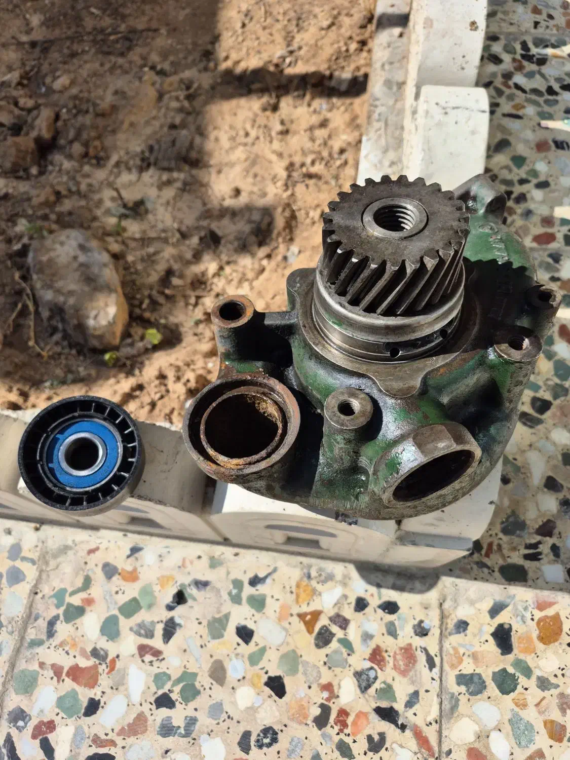 لوازم استوک اتوبوس|قطعات یدکی و لوازم جانبی|نجف‌آباد, فاز ۳ شهرک آزادگان|دیوار