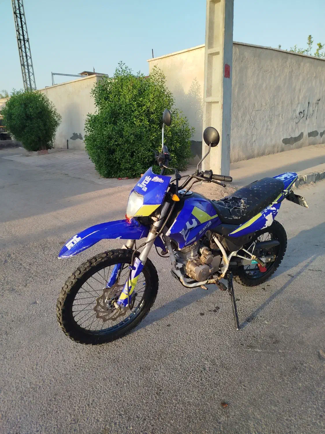 تریل کویر ۲۵۰ سی سی مدل آخر ۹۹|موتورسیکلت|بندرعباس, |دیوار