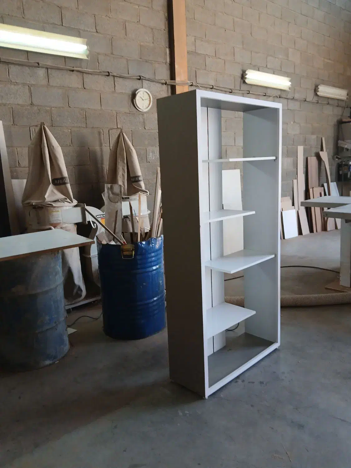 کتابخانه چهار طبقه|کتابخانه، شلف، قفسههای دیواری|چهاردانگه (تهران), |دیوار