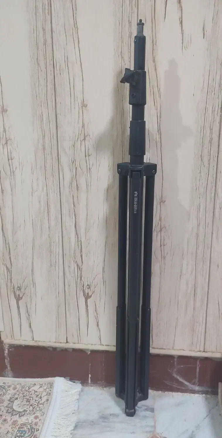 رینگ لایت دو طیف آفتابی و مهتابی|لامپ و چراغ|اهواز, ۲۴ متری|دیوار