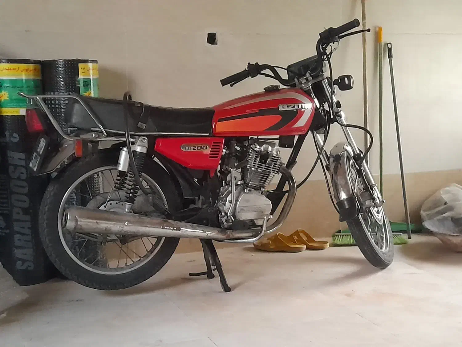 موتورسیکلت|موتورسیکلت|قم, وادی السلام|دیوار