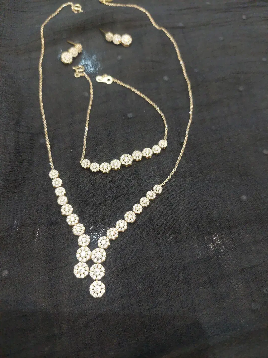 سرویس اتمی گلریز شیک خودش از عکسش شیکتره|جواهرات|بروجرد, |دیوار