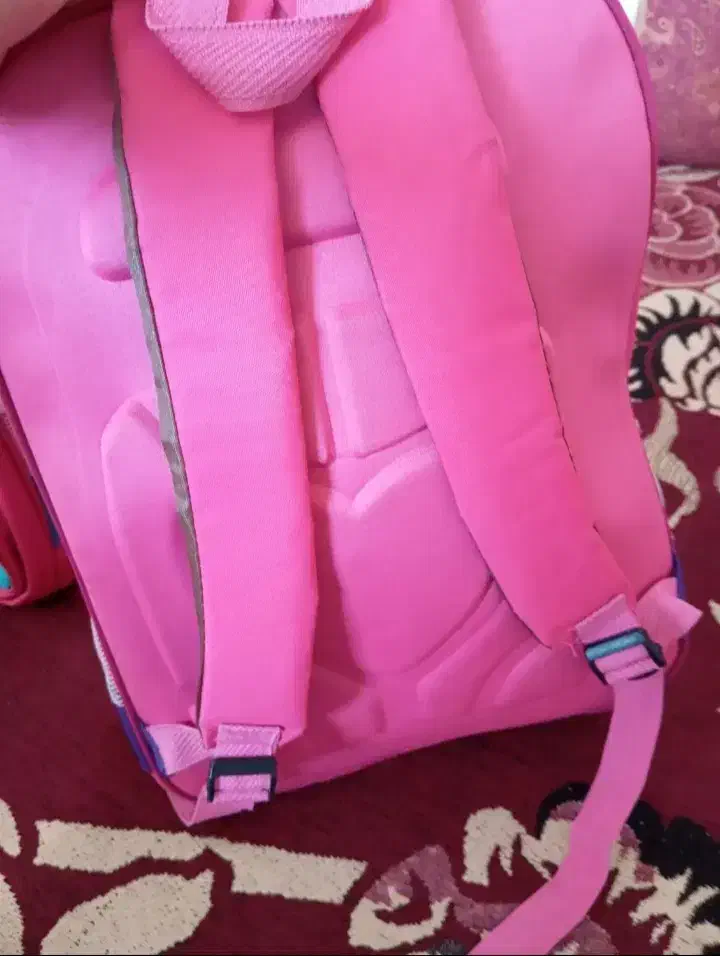 کیف|کیف، کفش، کمربند|مسجد سلیمان, |دیوار