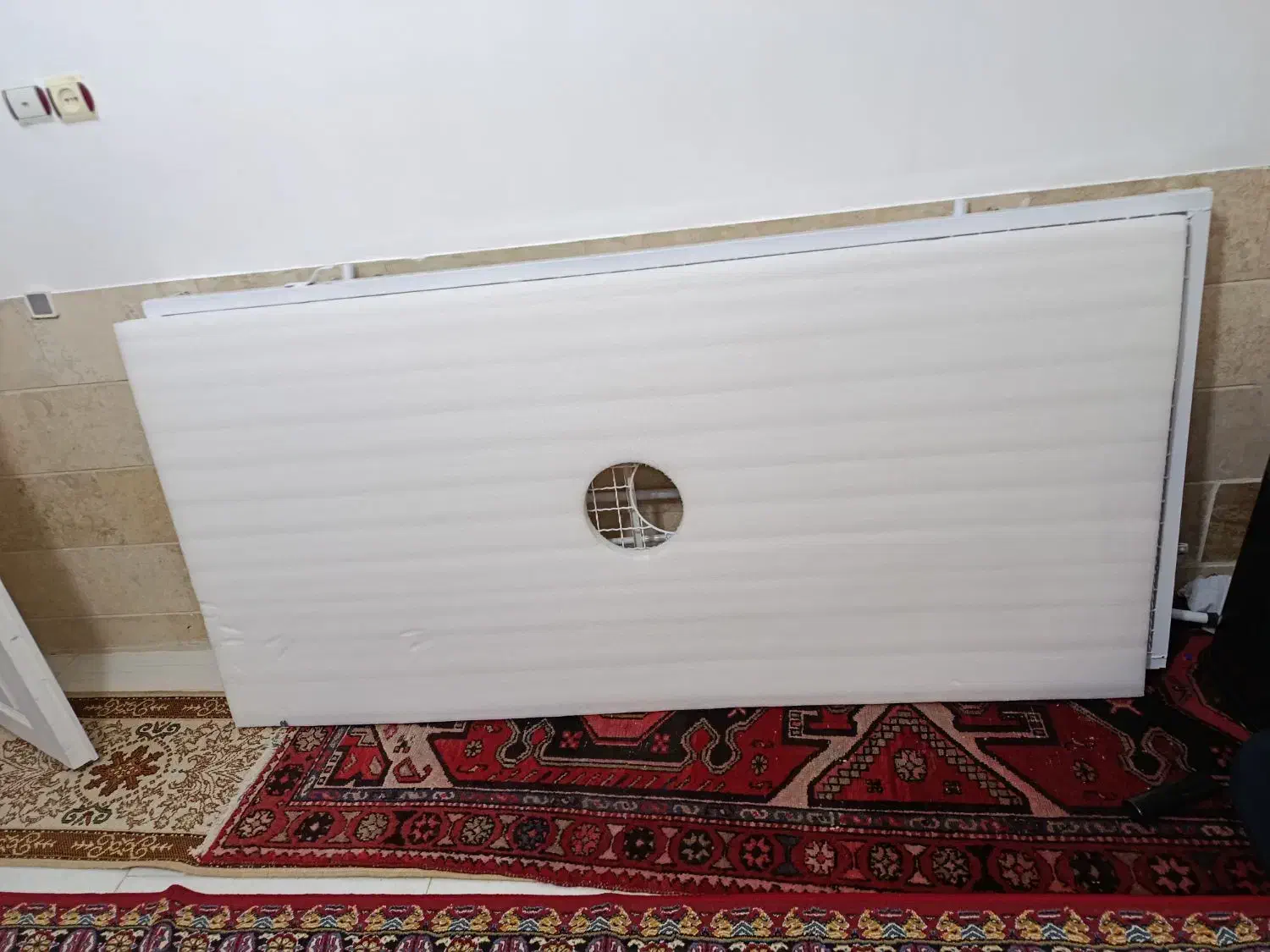 تخت بیمارستان|پزشکی|اقبالیه, |دیوار