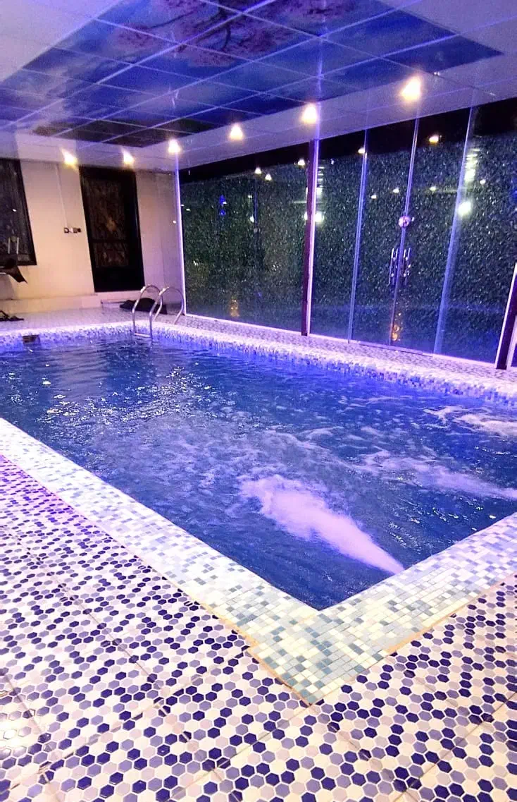 همسفر|تور و چارتر|باغستان, |دیوار