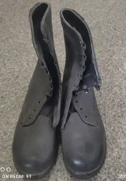 پوتین سربازی|کیف، کفش، کمربند|نیشابور, شهید جعفری|دیوار