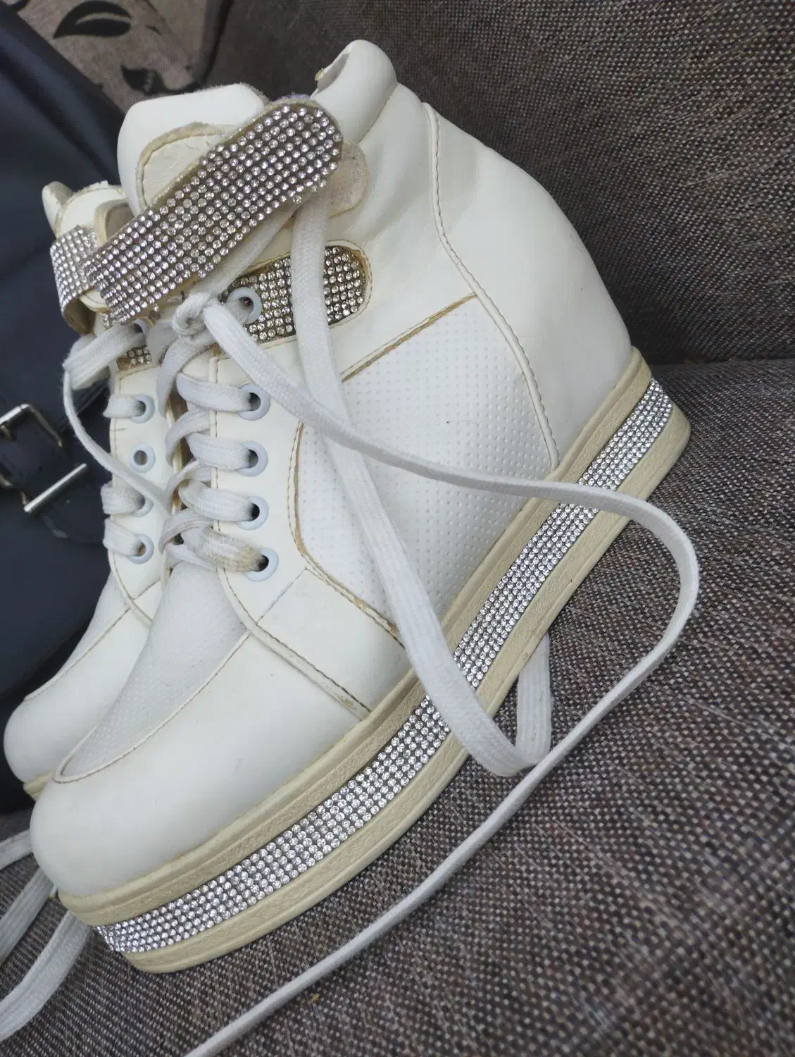 کوله پشتی و کفش و کیف زنانه|کیف، کفش، کمربند|گناباد, |دیوار