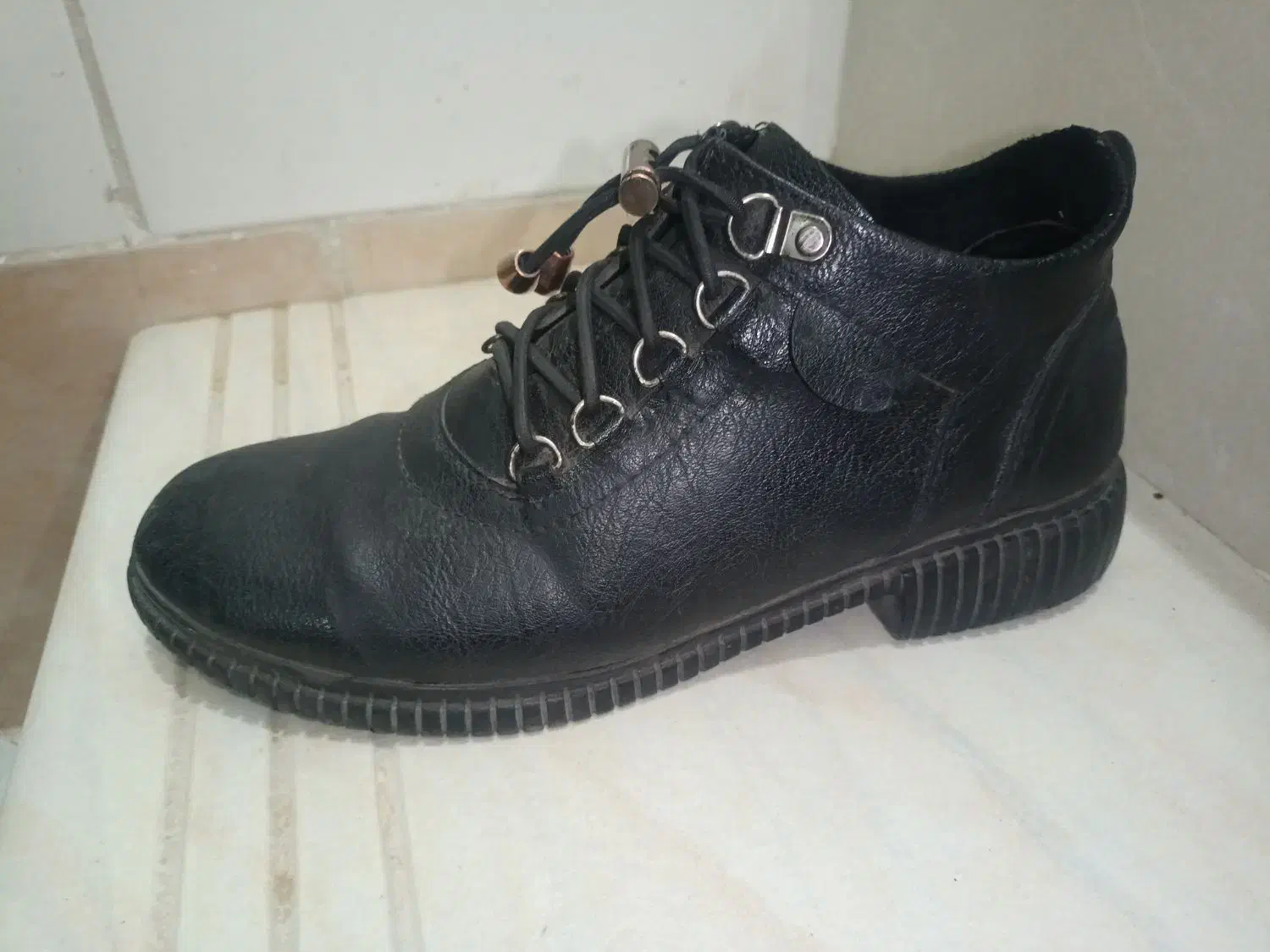 نیم بوت شیک سایز۳۹|کیف، کفش، کمربند|قم, علی آباد سعدگان|دیوار