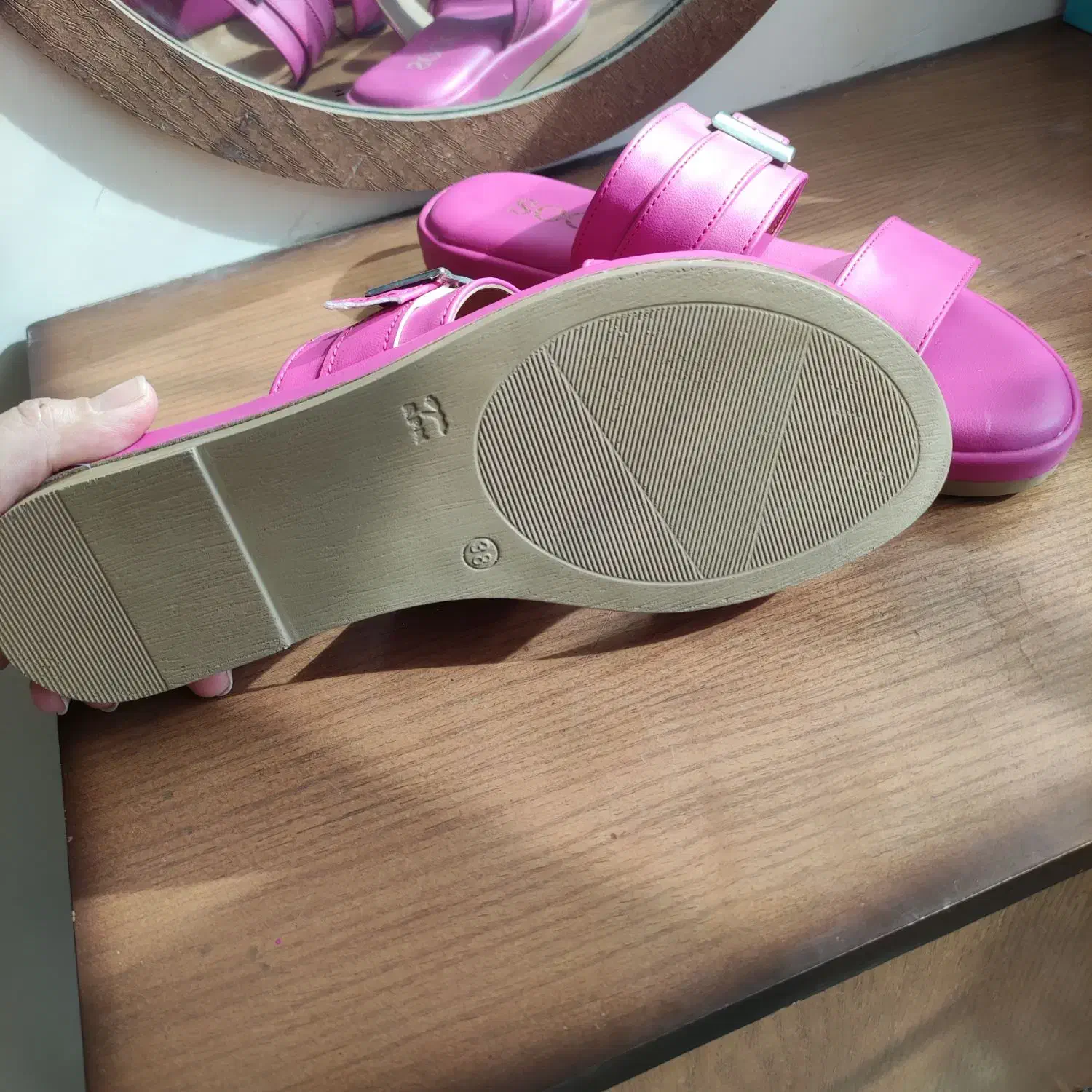 صندل سایز 38|کیف، کفش، کمربند|مشهد, طبرسی شمالی|دیوار