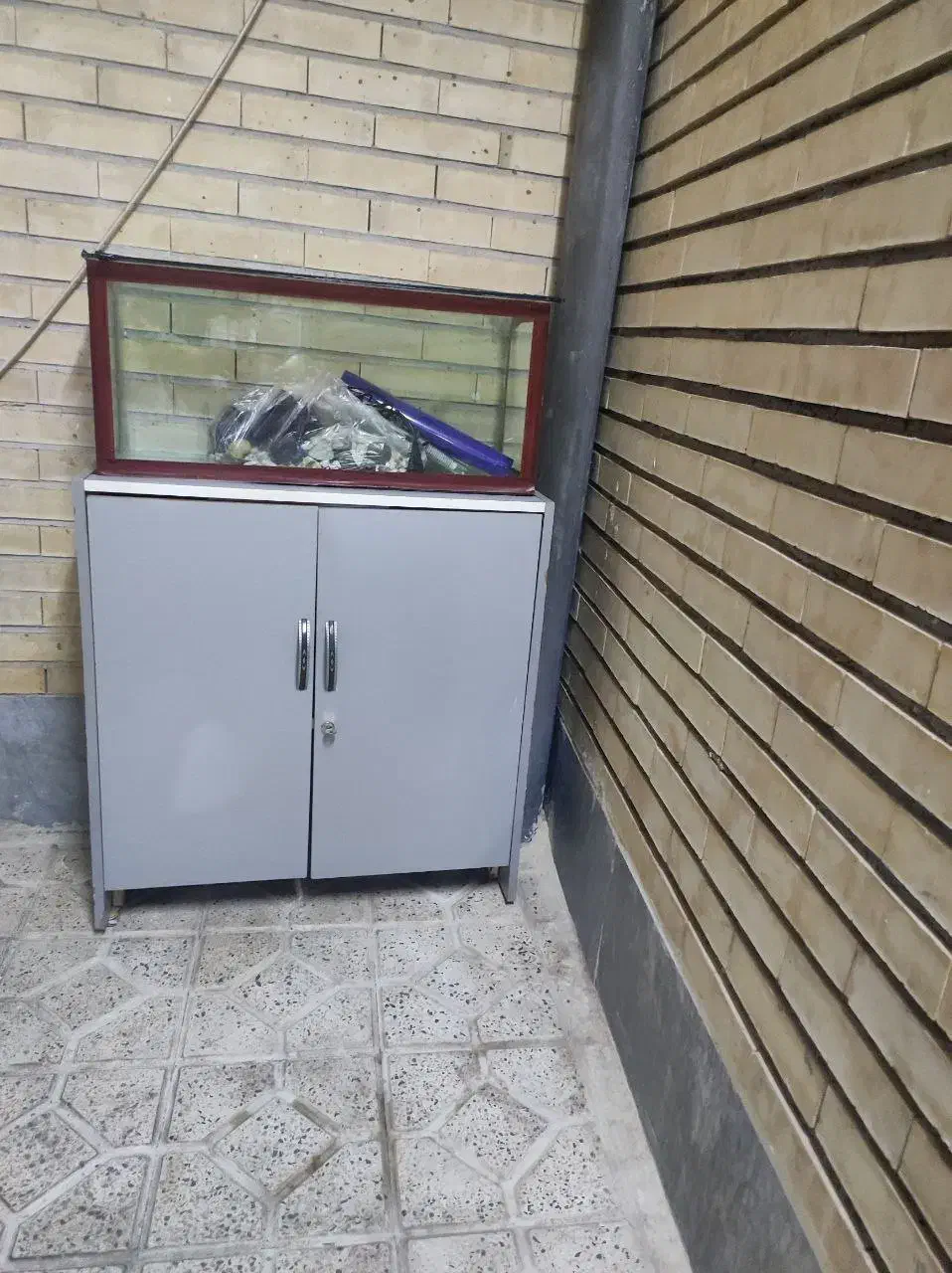 آکواریوم و میز|ماهی|تبریز, |دیوار