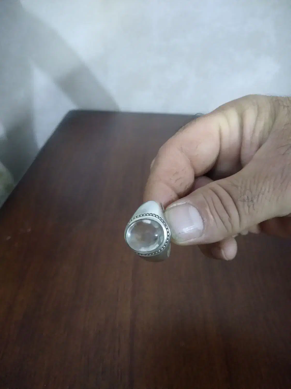 انگشتر در نجف|جواهرات|مشهد, کوشش|دیوار