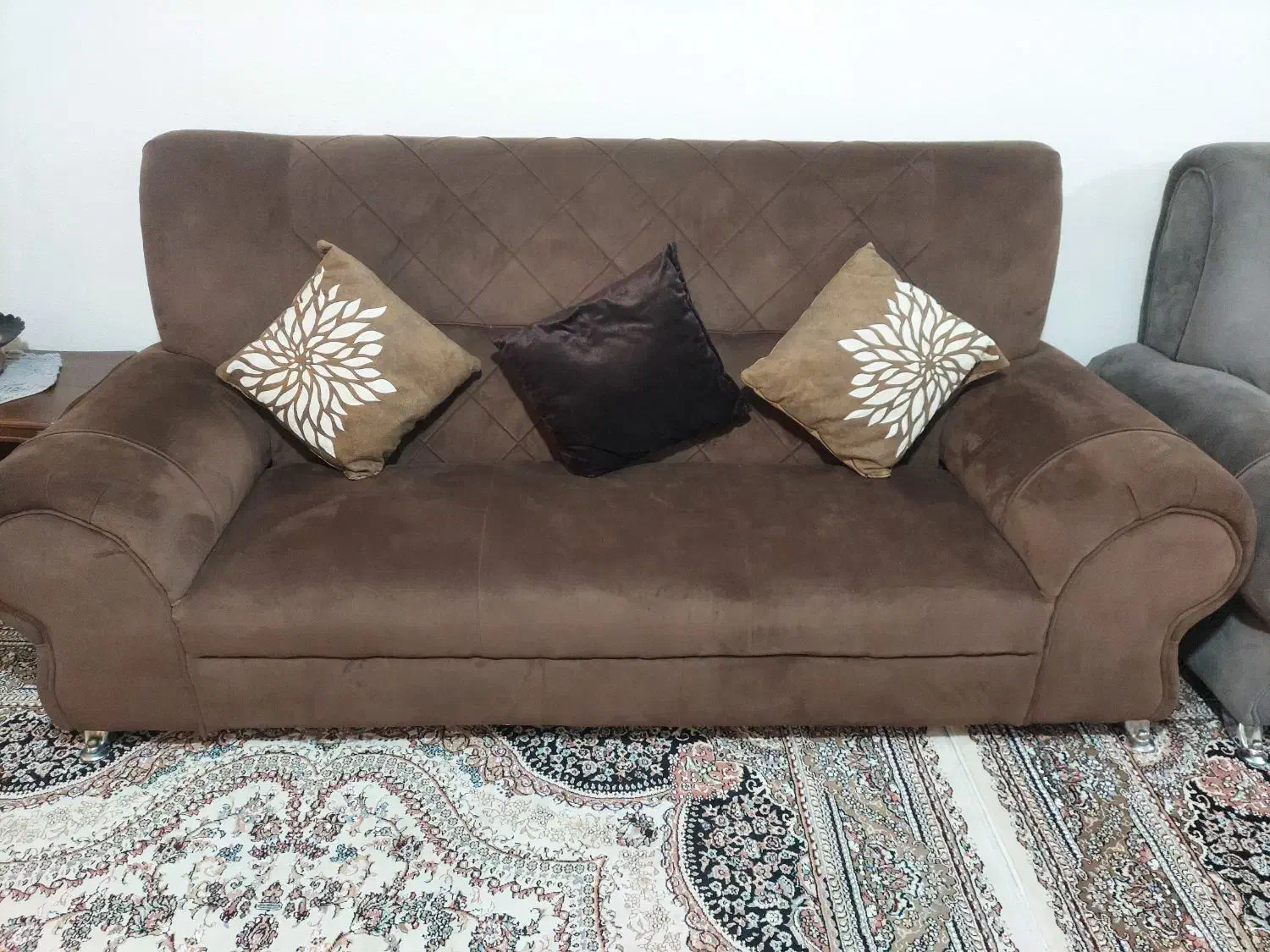 مبل راحتی|مبلمان خانگی و میز عسلی|پاکدشت, پارچین|دیوار