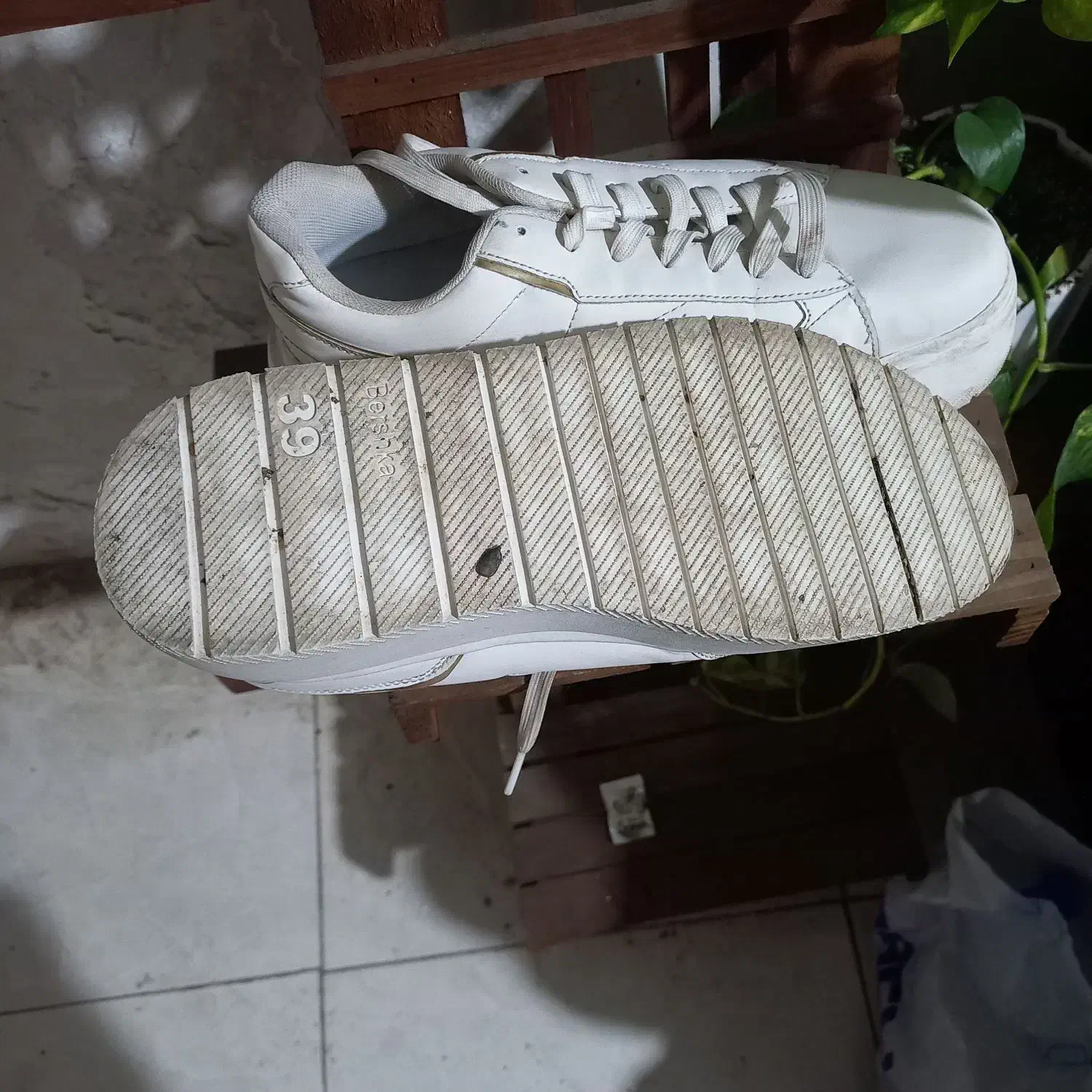 کفش  بدوح پارگی و زدگی|کیف، کفش، کمربند|مشهد, کارمندان دوم|دیوار