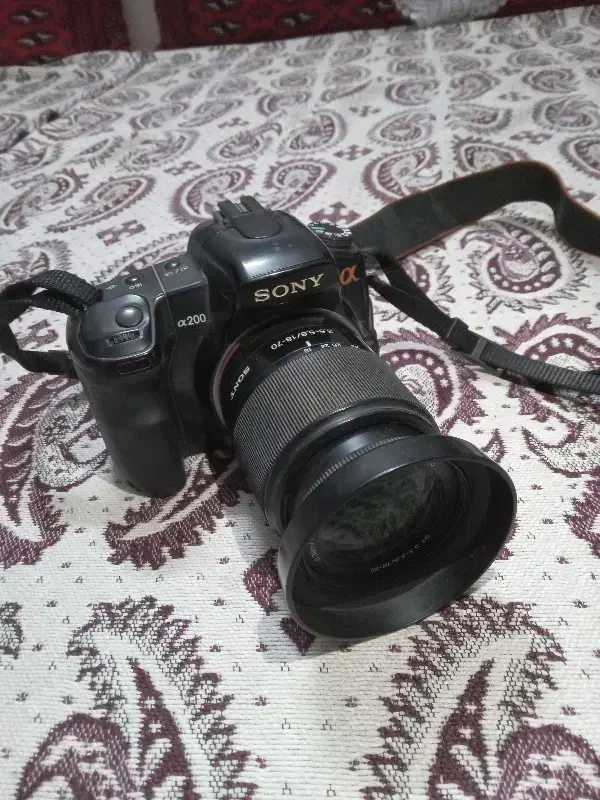 دوربین عکاسی سونی مدل آلفا ۲۰۰|دوربین عکاسی و فیلمبرداری|قزوین, |دیوار