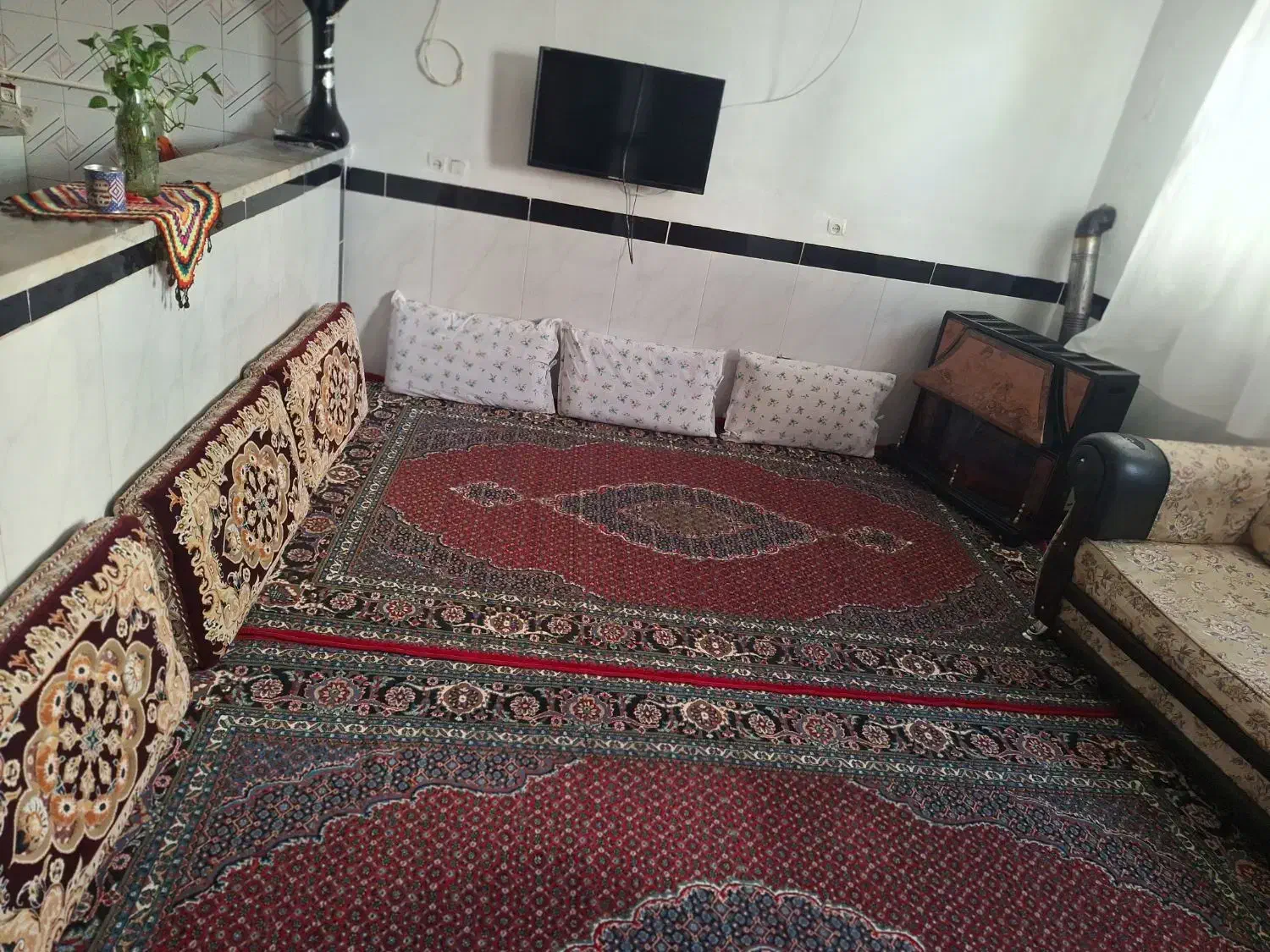 سویت تمیز بدون واسطه ،طبقە همکف، دارای عبور مجزا|اجارهٔ کوتاهمدت آپارتمان و سوئیت|مریوان, |دیوار