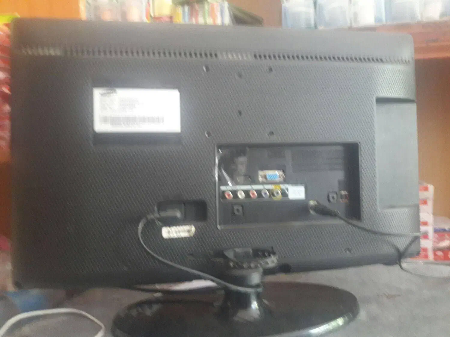 تلویزیون ومانیتور دارای دیجیتال داخلی|تلویزیون و پروژکتور|هشترود, |دیوار