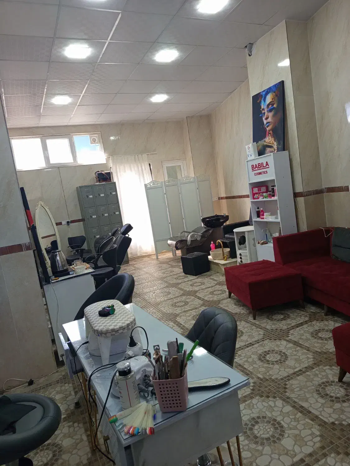 فروش کلیه لوازم سالن زیبایی بدون عیب وایراد|آرایشگاه و سالنهای زیبایی|ماکو, |دیوار