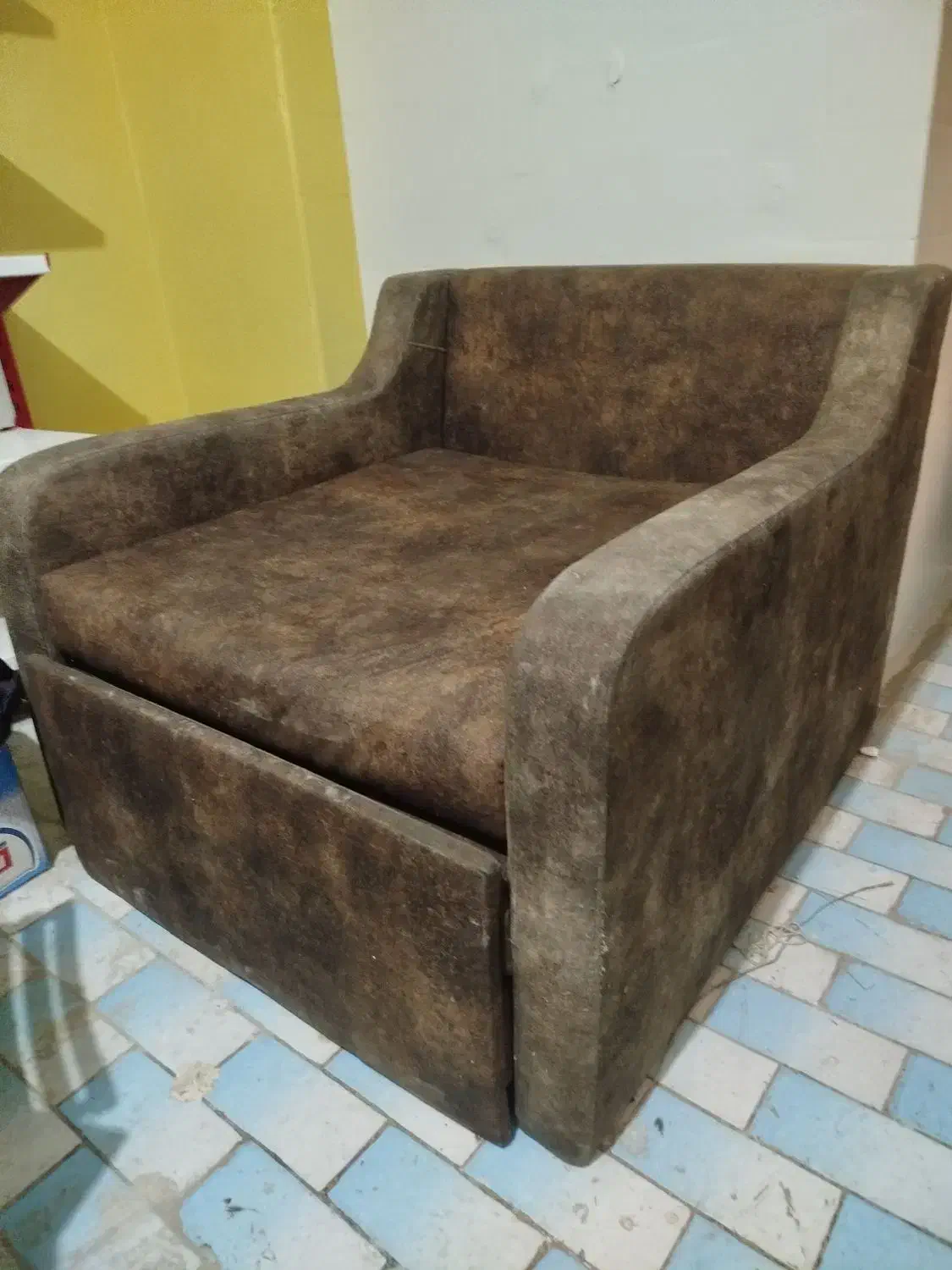 مبل تخت شو تکنفره|مبلمان خانگی و میز عسلی|تبریز, |دیوار