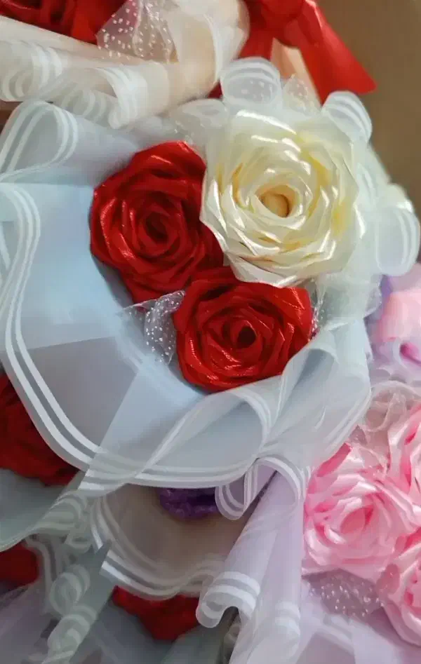 گل روبانی|گل مصنوعی|زابل, |دیوار