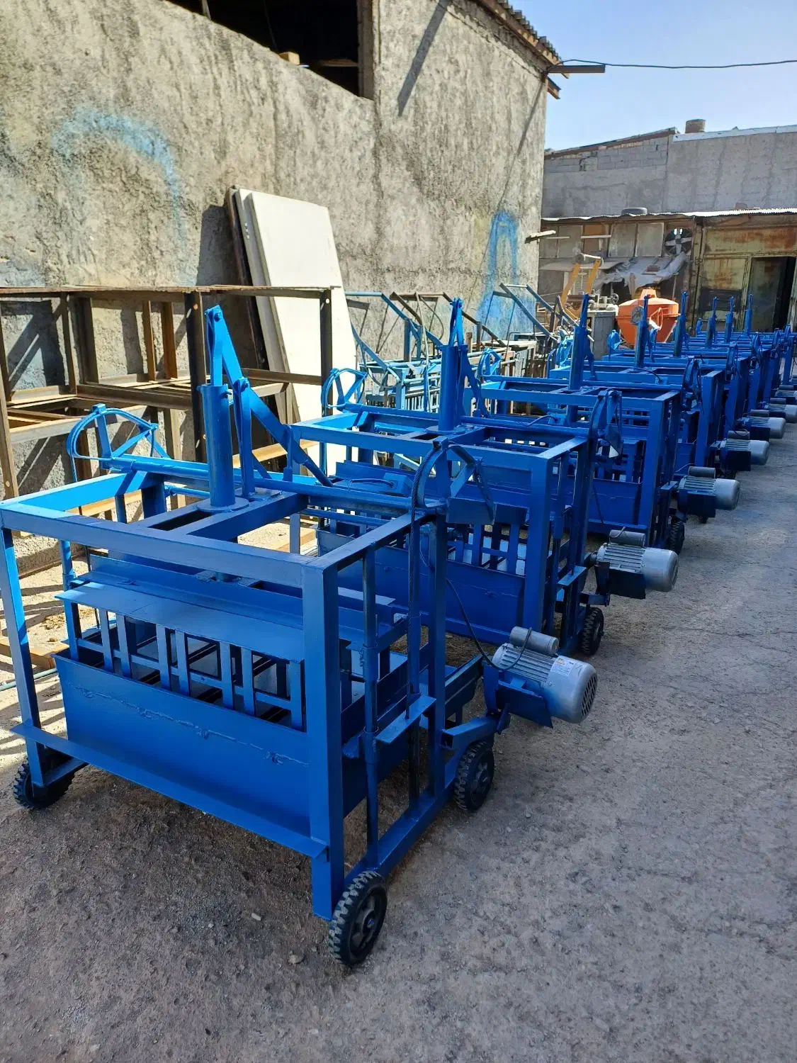 تولید و فروش دستگاه های بلوک زنی|ماشین‌آلات صنعتی|بهارستان, |دیوار