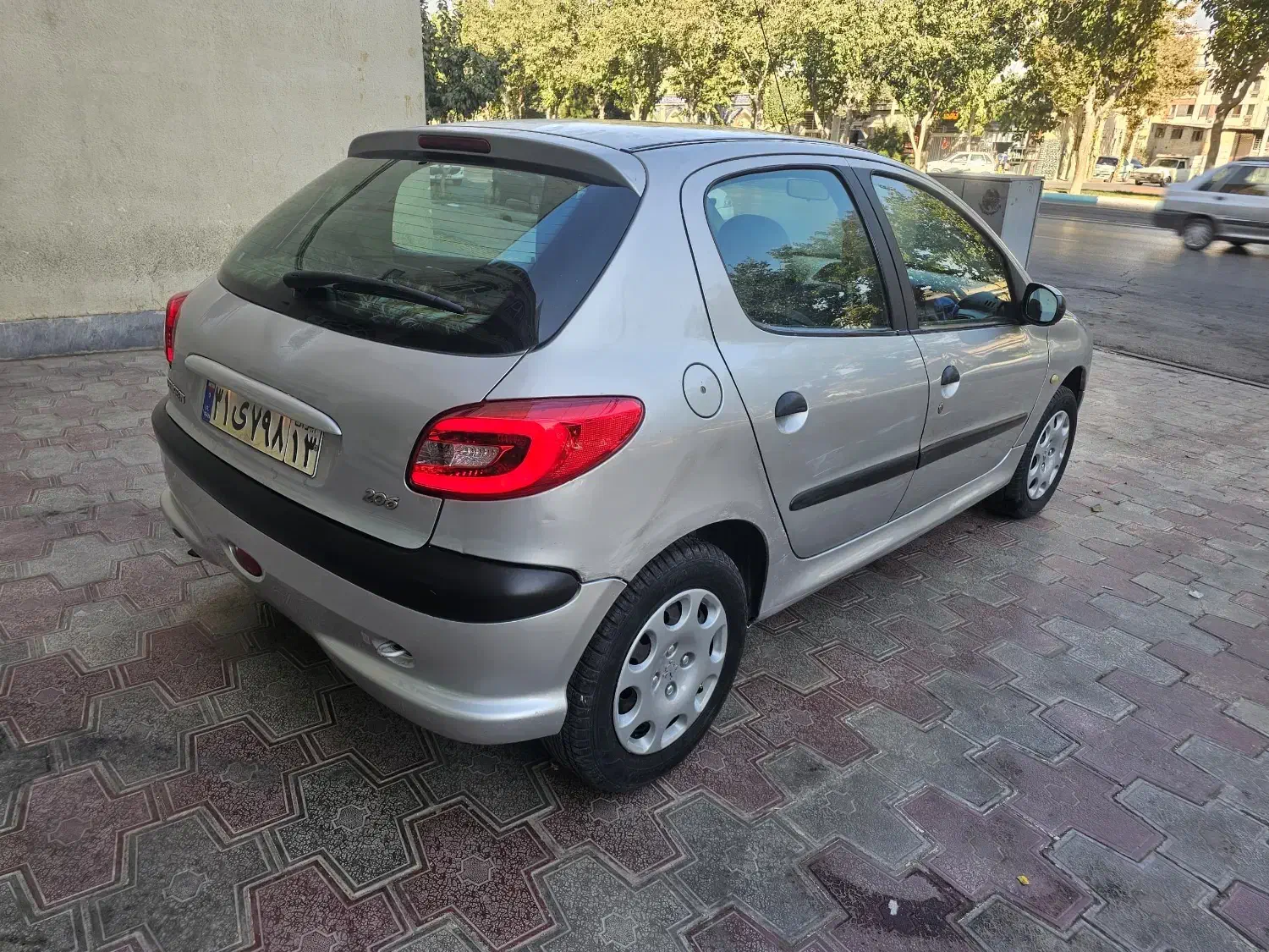 پژو ۲۰۶ تیپ ۲|خودرو سواری و وانت|اصفهان, شهید رجایی|دیوار