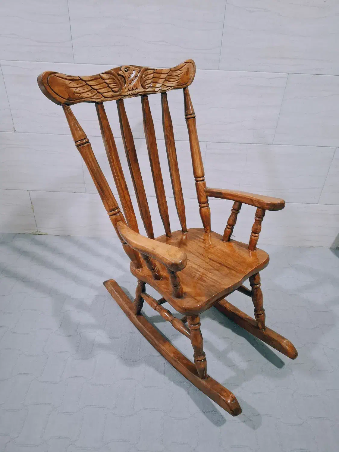 صندلی راک نوجوان|صندلی و نیمکت|قرچک, مهدیه|دیوار