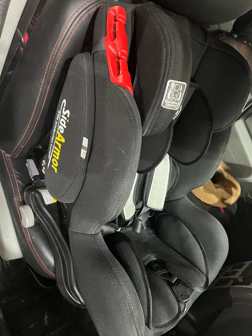 صندلی ماشین صندلی غذا خوری|تخت و صندلی بچه|قشم, |دیوار