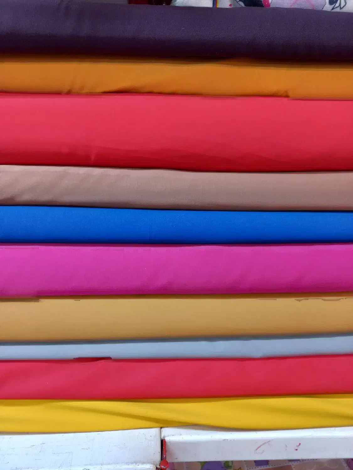 پارچه|لباس|اسفراین, |دیوار