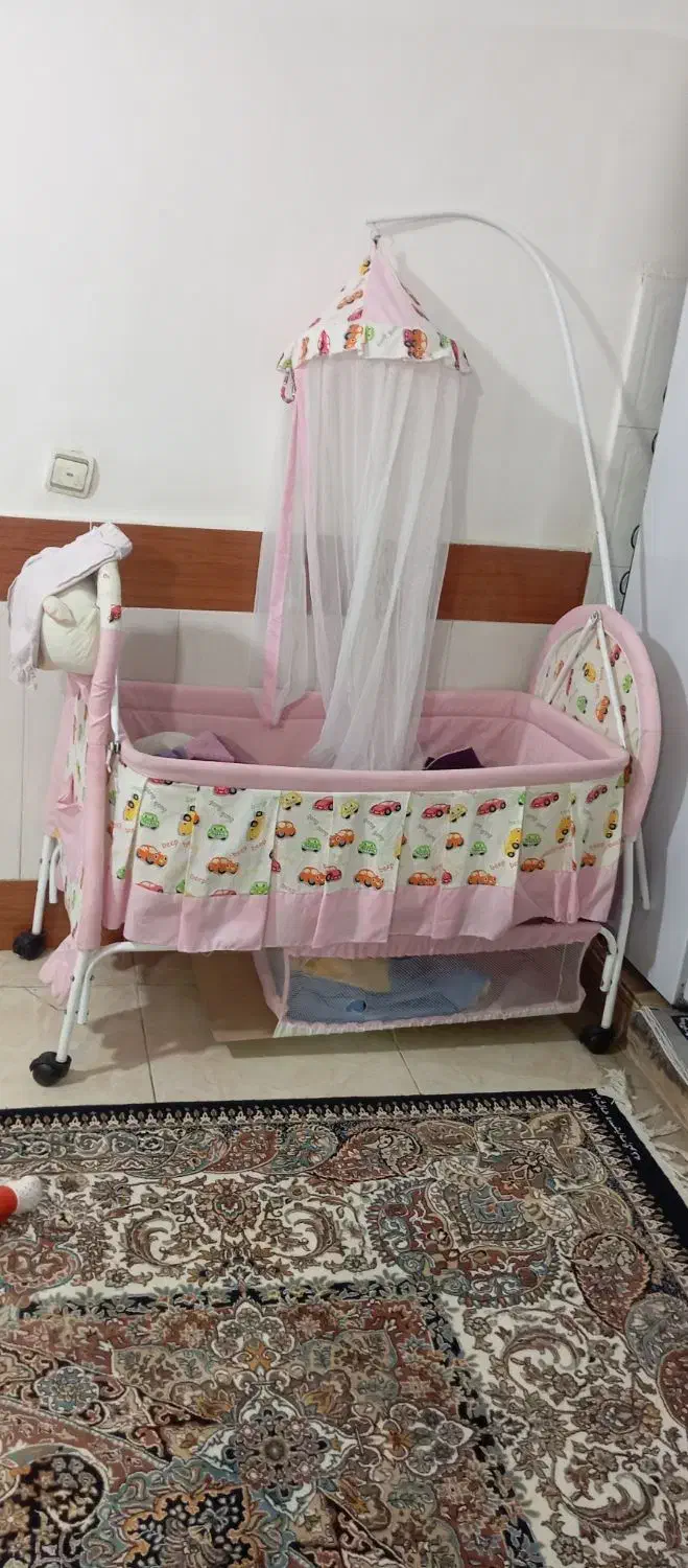 گهواره دخترانه|اسباب و اثاث بچه|شهریار, شهرک بهاران (ویره)|دیوار