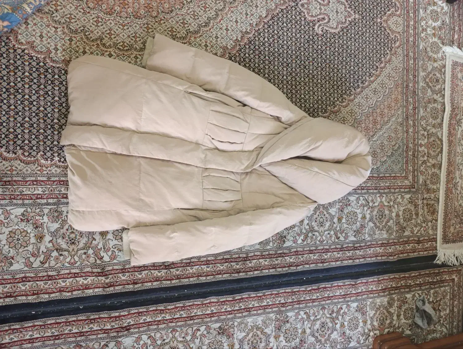 کاپشن دخترانه|لباس|خوی, |دیوار