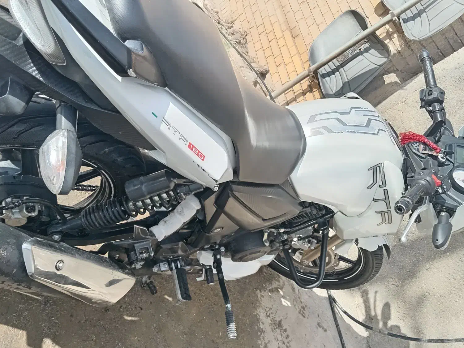 آپاچی 180|موتورسیکلت|مشهد, کوی دروی|دیوار