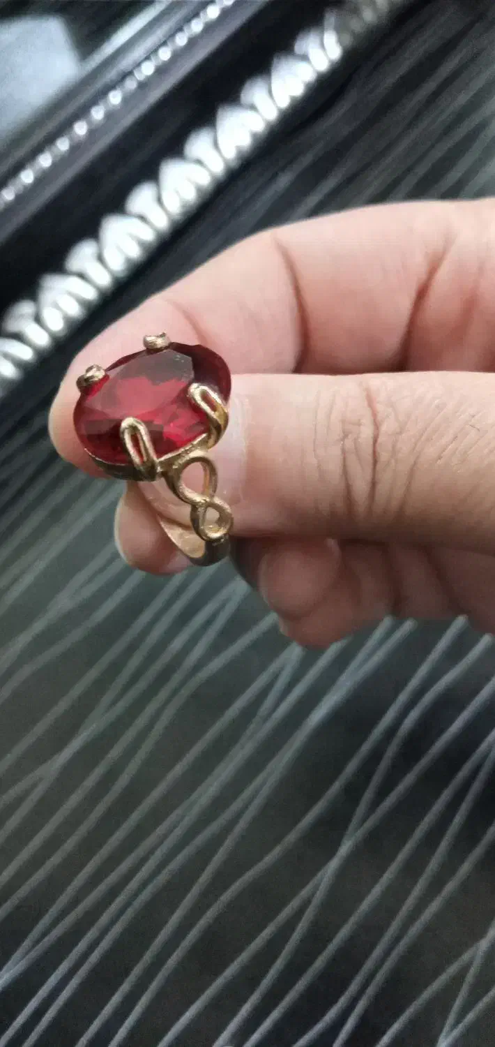 انگشتر نگین قرمز طلاروس|بدلیجات|جوانرود, |دیوار