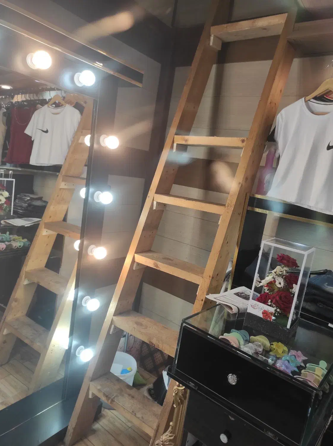 نردبان چوبی نرات اصل|ابزارآلات|آستانه اشرفیه, |دیوار