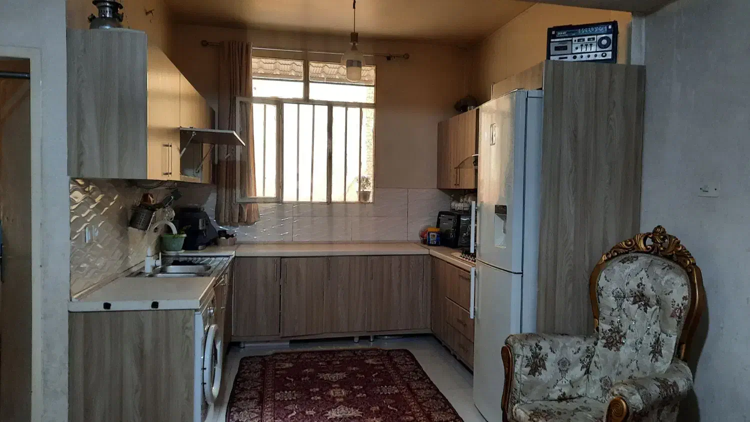 ۶۳مترطبقه اول پارکینگ انباری روبه پارک پامچال