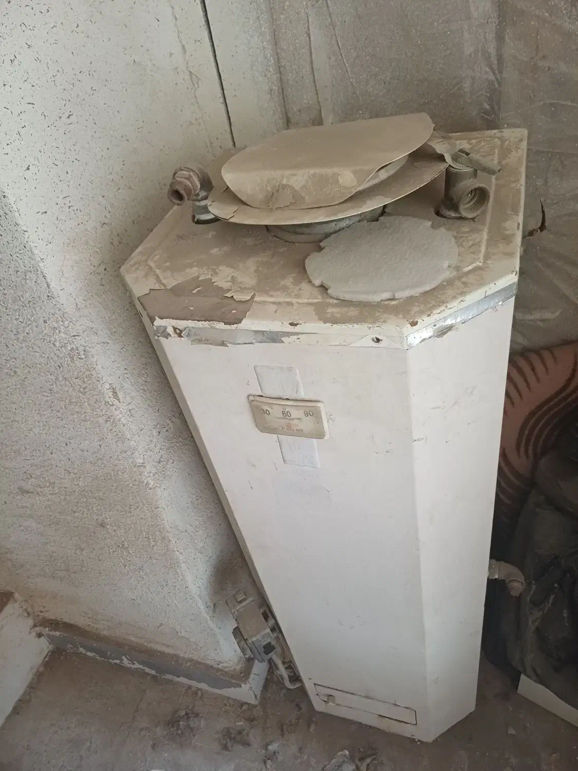 فروش آبگرمکن دیواری|آبگرمکن، پکیج، شوفاژ|شیراز, شهرک بهار|دیوار