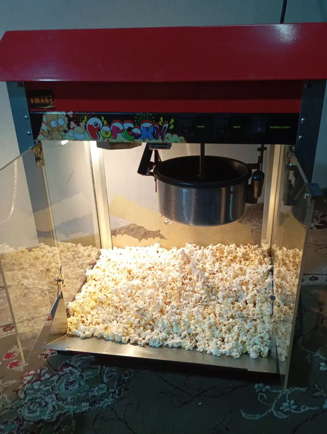 دستگاه پوفیلا سالم درحد نو با برق کار میکنه|کافی‌شاپ و رستوران|آستارا, |دیوار