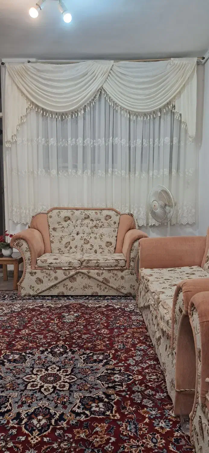 فروش مبل راحتی ۷ نفره|مبلمان خانگی و میز عسلی|رشت, استقامت ۱|دیوار