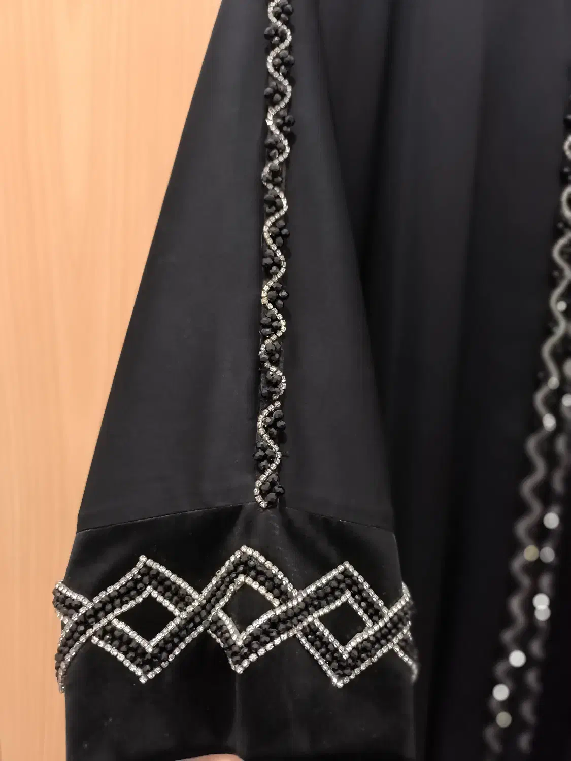 عبا|لباس|مشهد, توس فردوسی|دیوار