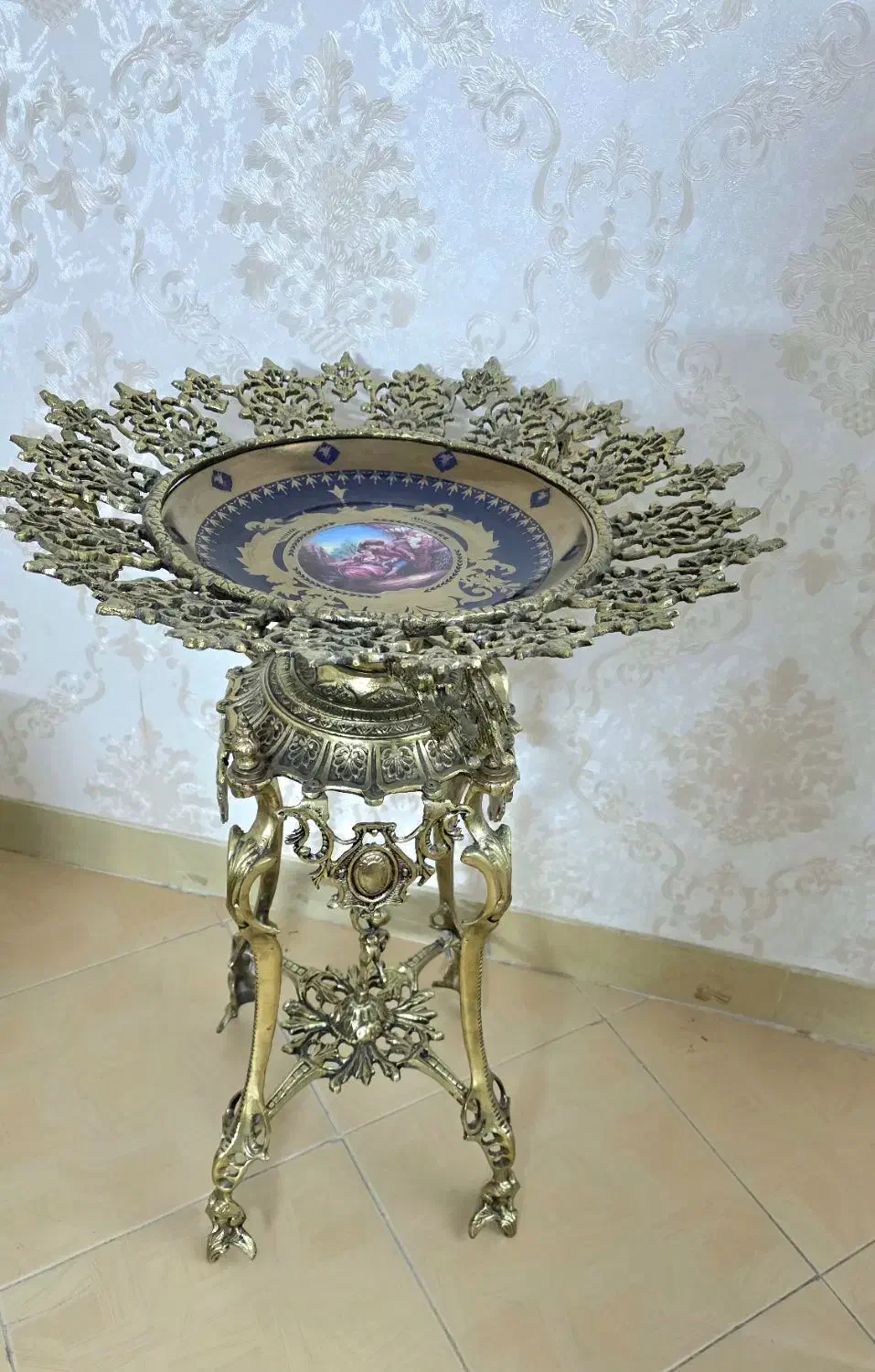 میوه خوری برنز کنار سالنی|ظروف سرو و پذیرایی|کرج, مصباح|دیوار