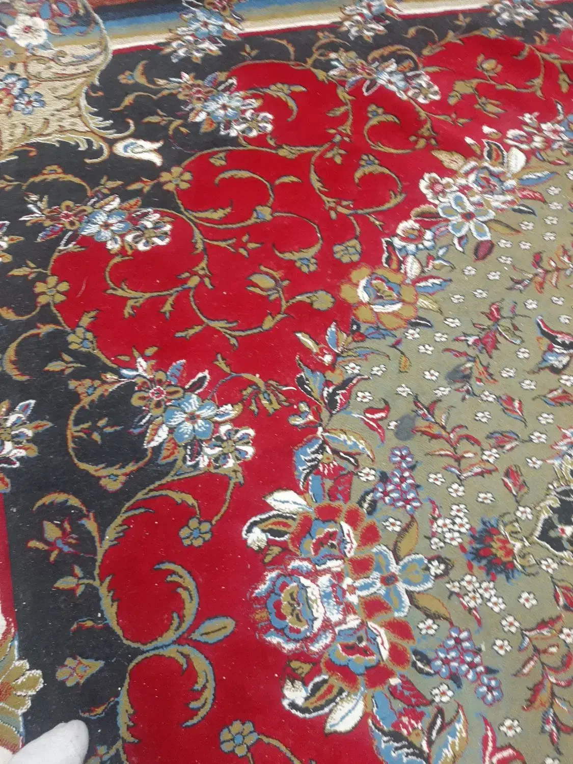 یک بعد فرش ۱۲ متری ۷۰۰ شانه|فرش|خرمآباد, |دیوار