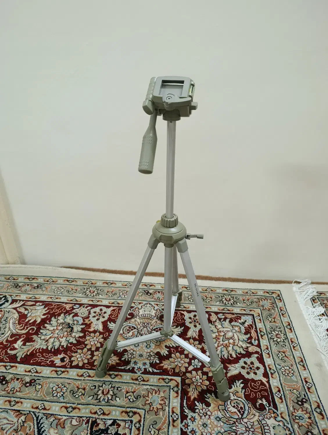 پایه دوربین|دوربین عکاسی و فیلمبرداری|اصفهان, مسجد مصلی|دیوار